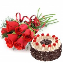 ½ Kg Cake and Red Roses