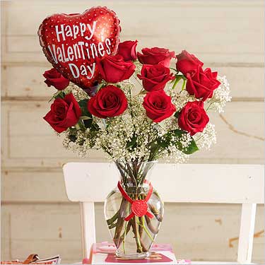 Heart+12 red roses in vase